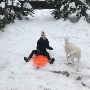 Meet your Posher, Cassandra